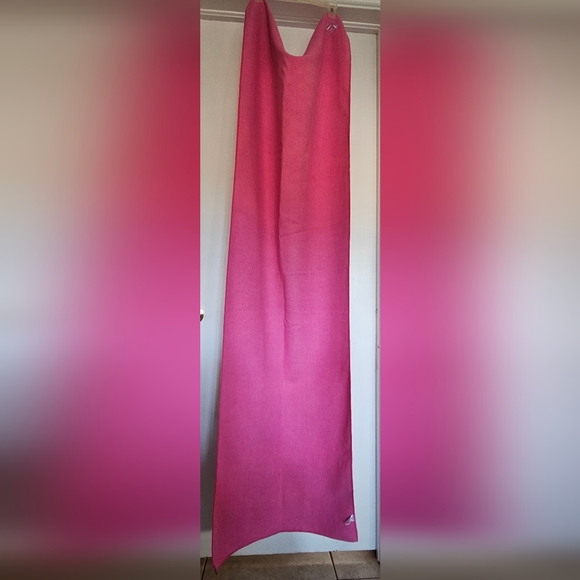 Clever Yoga - Yoga Mat and Hand Towel  Color Bright Pink - Picture 3 of 14